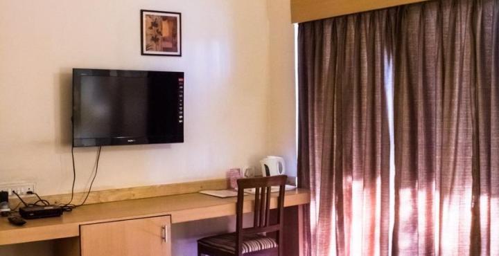 Hotel Phoenix Koregaon Park Pune Exterior foto